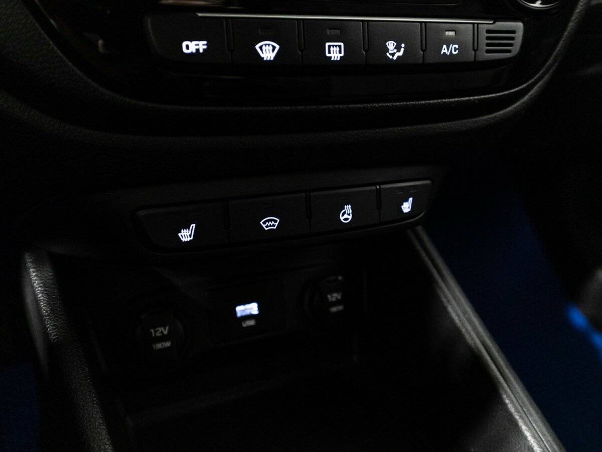 Купить Hyundai Solaris с пробегом. Фото: #15