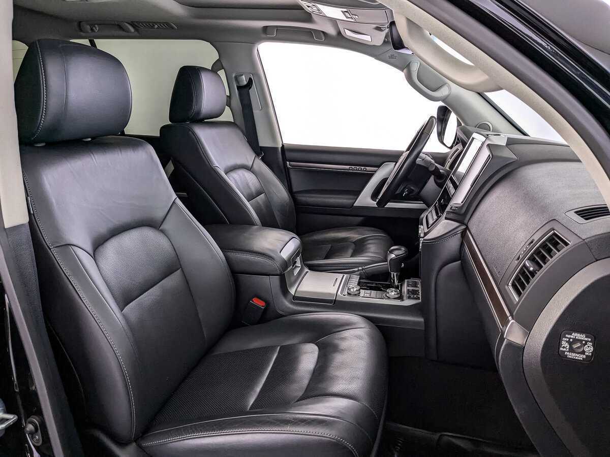 Купить Toyota Land Cruiser с пробегом. Фото: #23