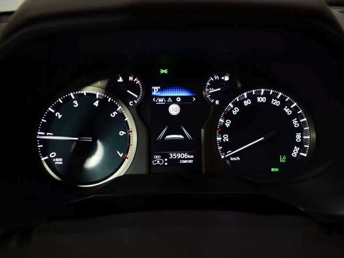 Купить Toyota Land Cruiser Prado с пробегом. Фото: #15