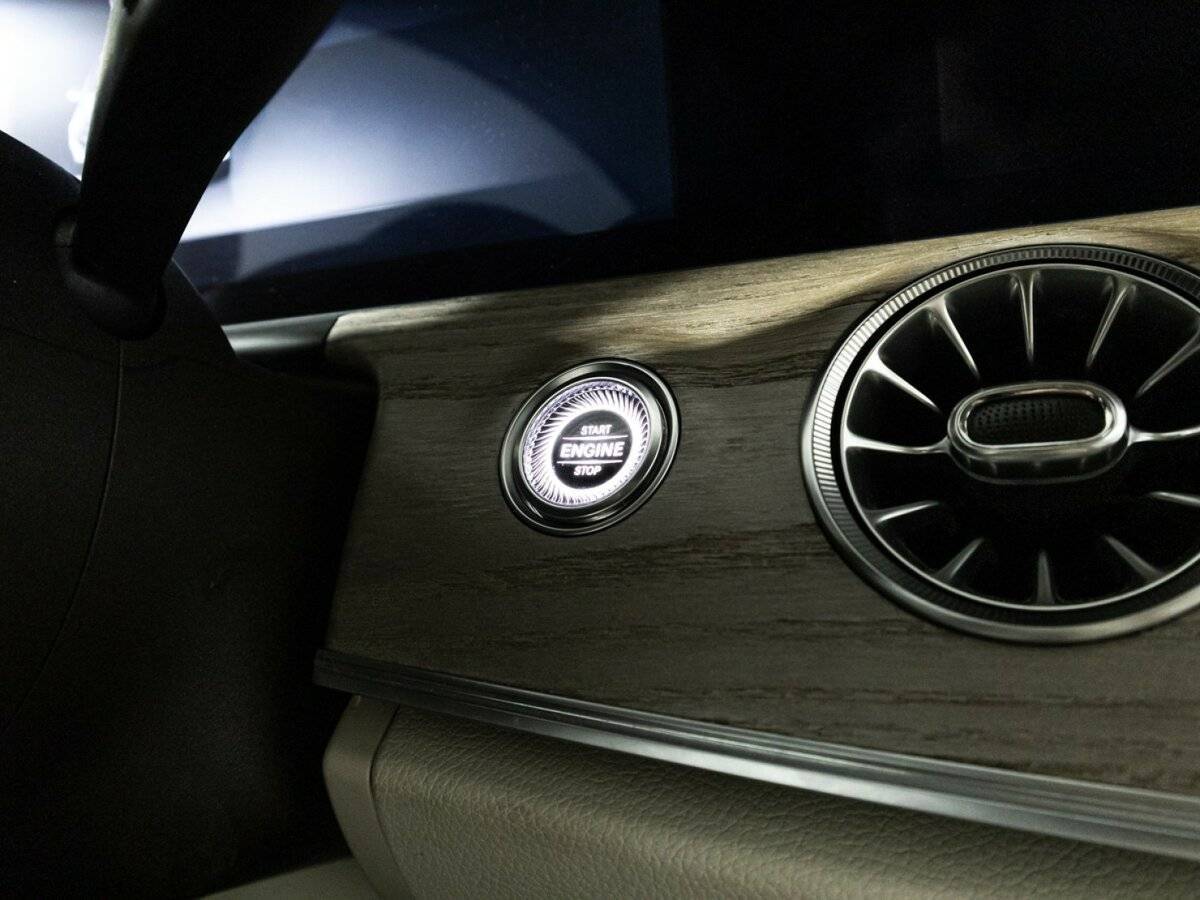 Купить Mercedes-Benz E-Класс с пробегом. Фото: #22