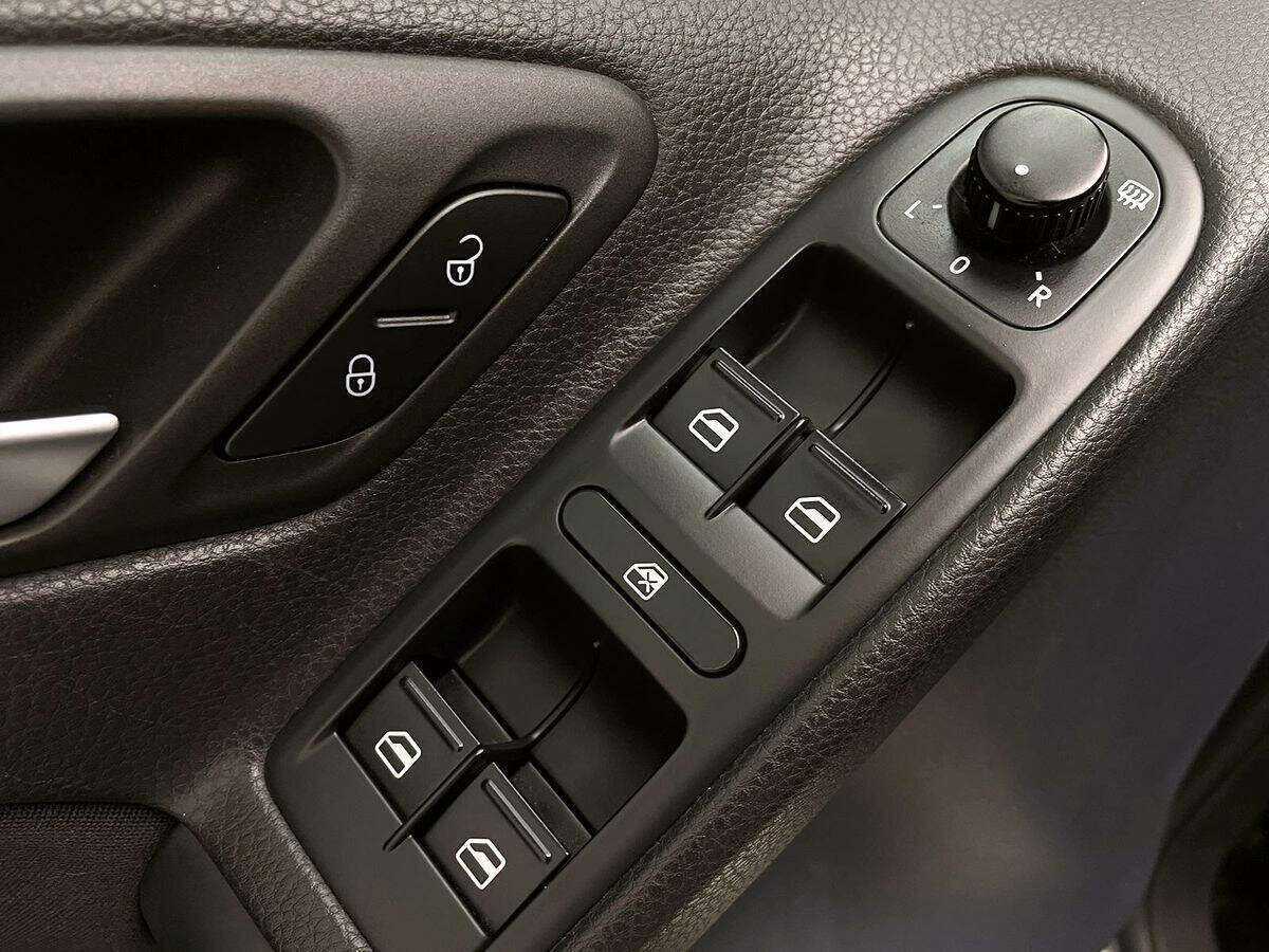 Купить Volkswagen Golf с пробегом. Фото: #11