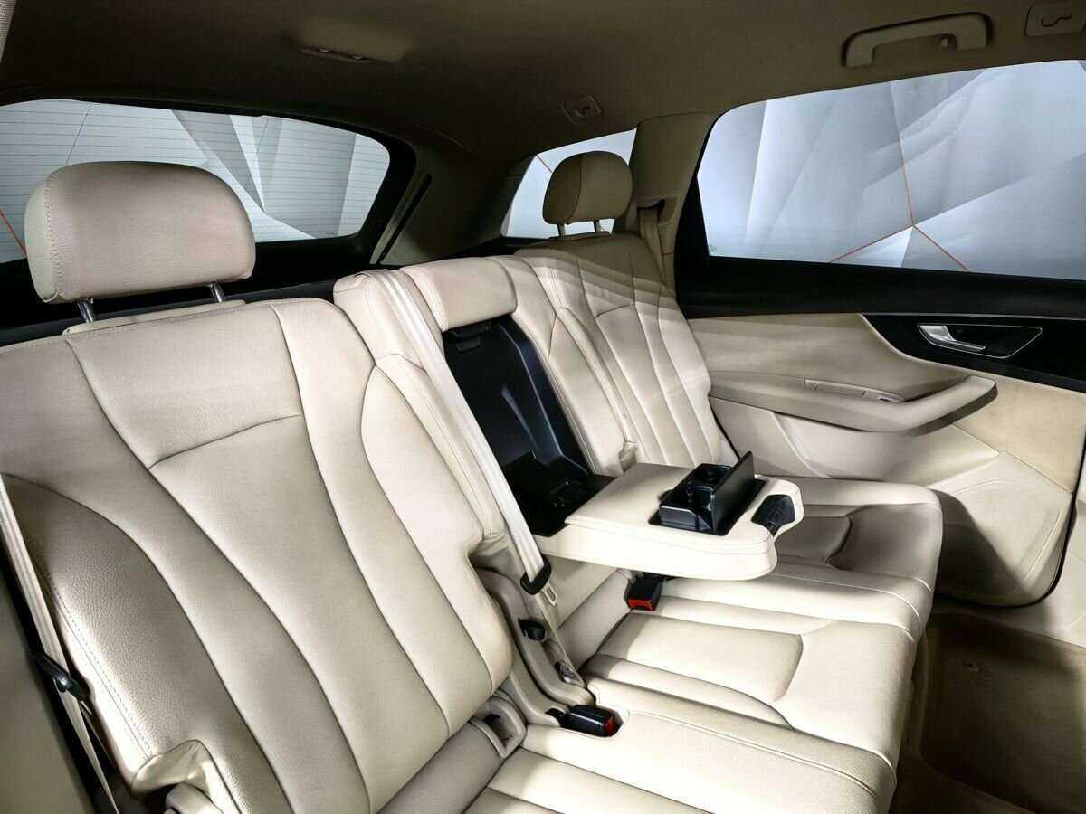 Купить Audi Q7 с пробегом. Фото: #12