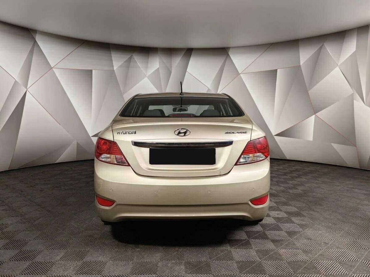 Купить Hyundai Solaris с пробегом. Фото: #7