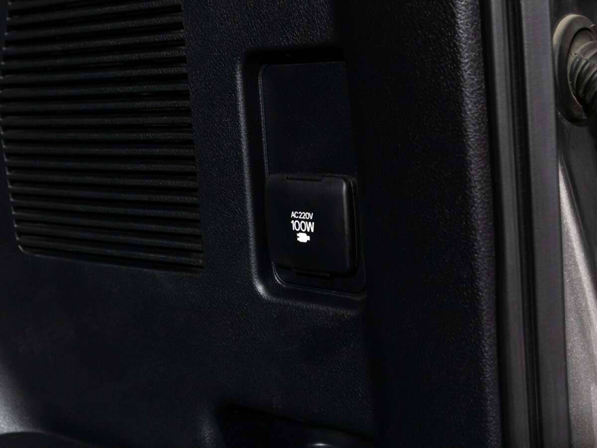 Купить Toyota Land Cruiser Prado с пробегом. Фото: #15