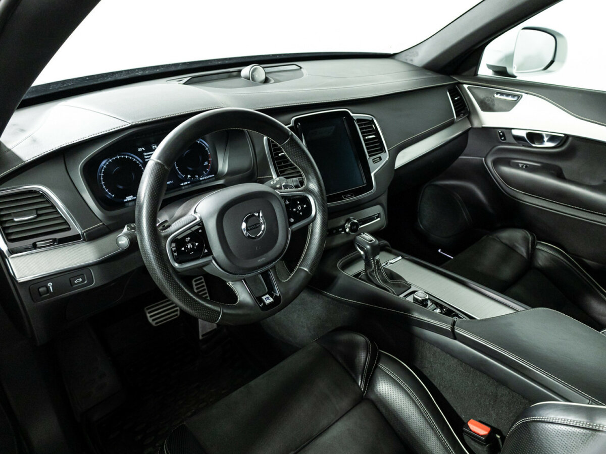 Купить Volvo XC90 с пробегом. Фото: #8