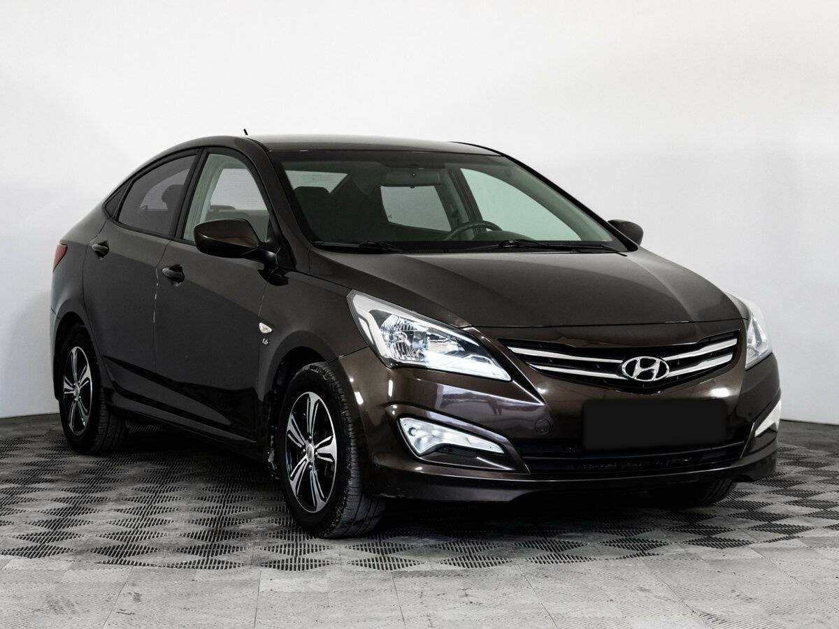 Купить Hyundai Solaris с пробегом. Фото: #2