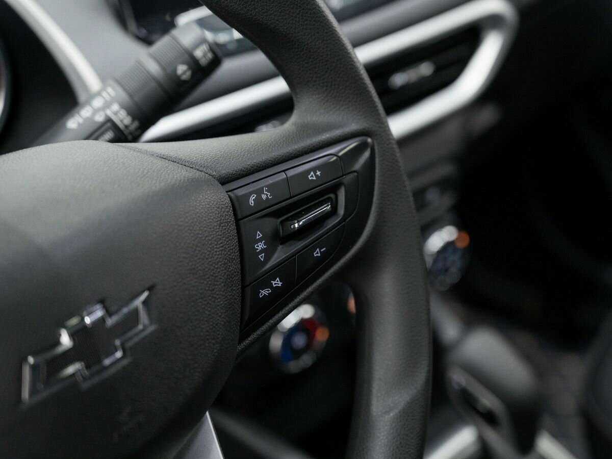 Купить Chevrolet Tracker с пробегом. Фото: #20