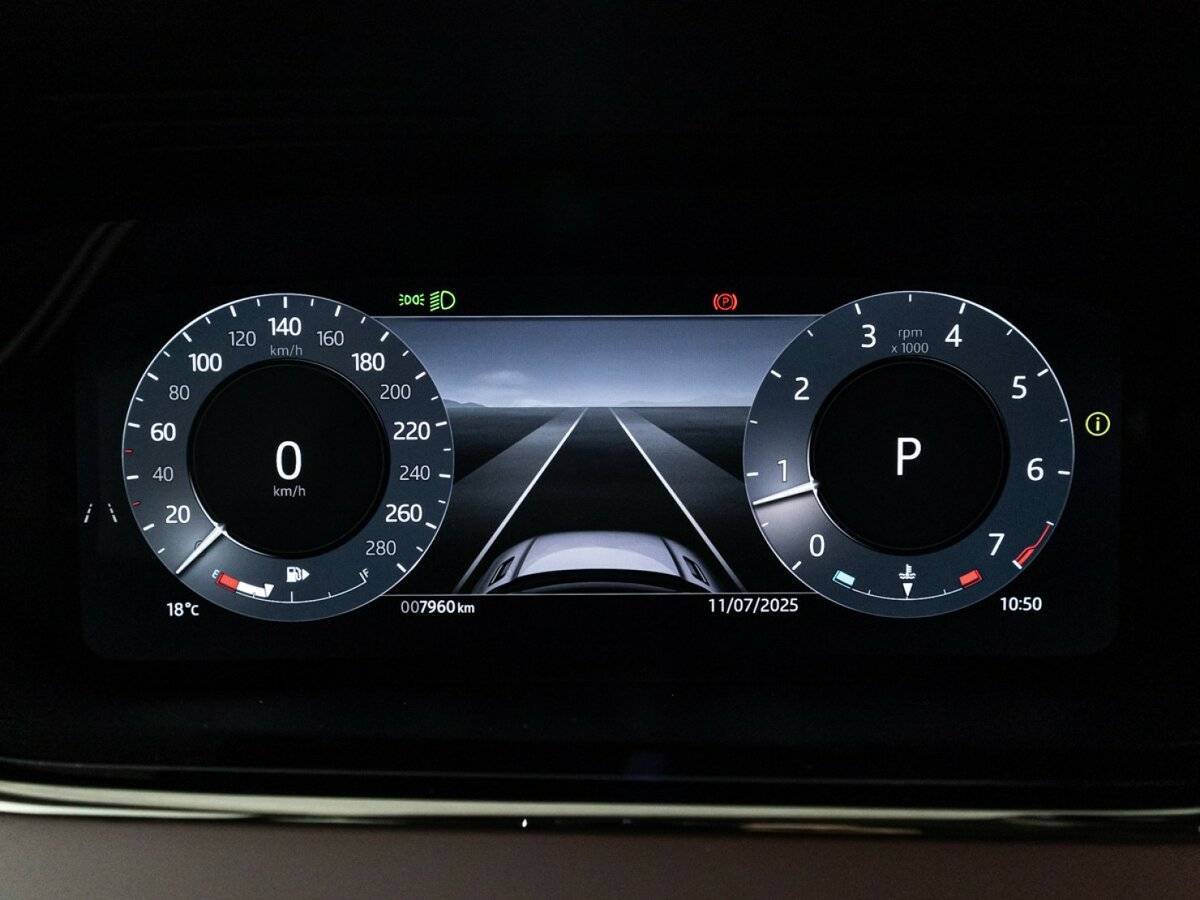 Купить Land Rover Range Rover Evoque с пробегом. Фото: #11