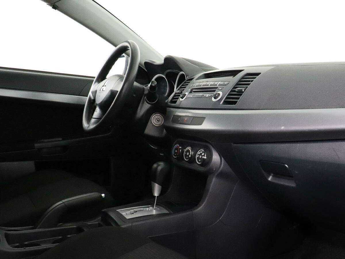 Купить Mitsubishi Lancer с пробегом. Фото: #5