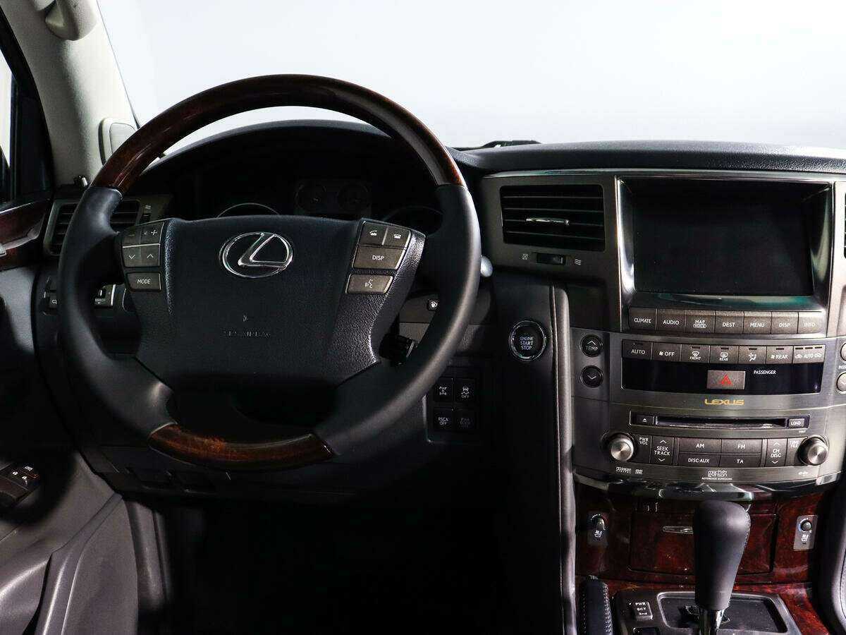Купить Lexus LX с пробегом. Фото: #11