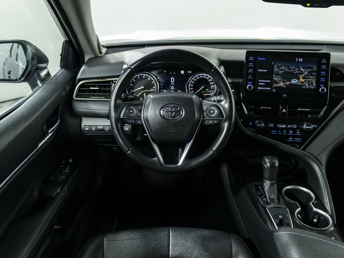 Купить Toyota Camry с пробегом. Фото: #9