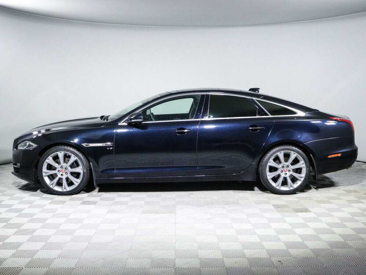 Купить Jaguar XJ с пробегом. Фото: #7