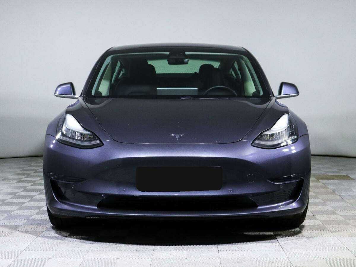 Купить Tesla Model 3 с пробегом. Фото: #1