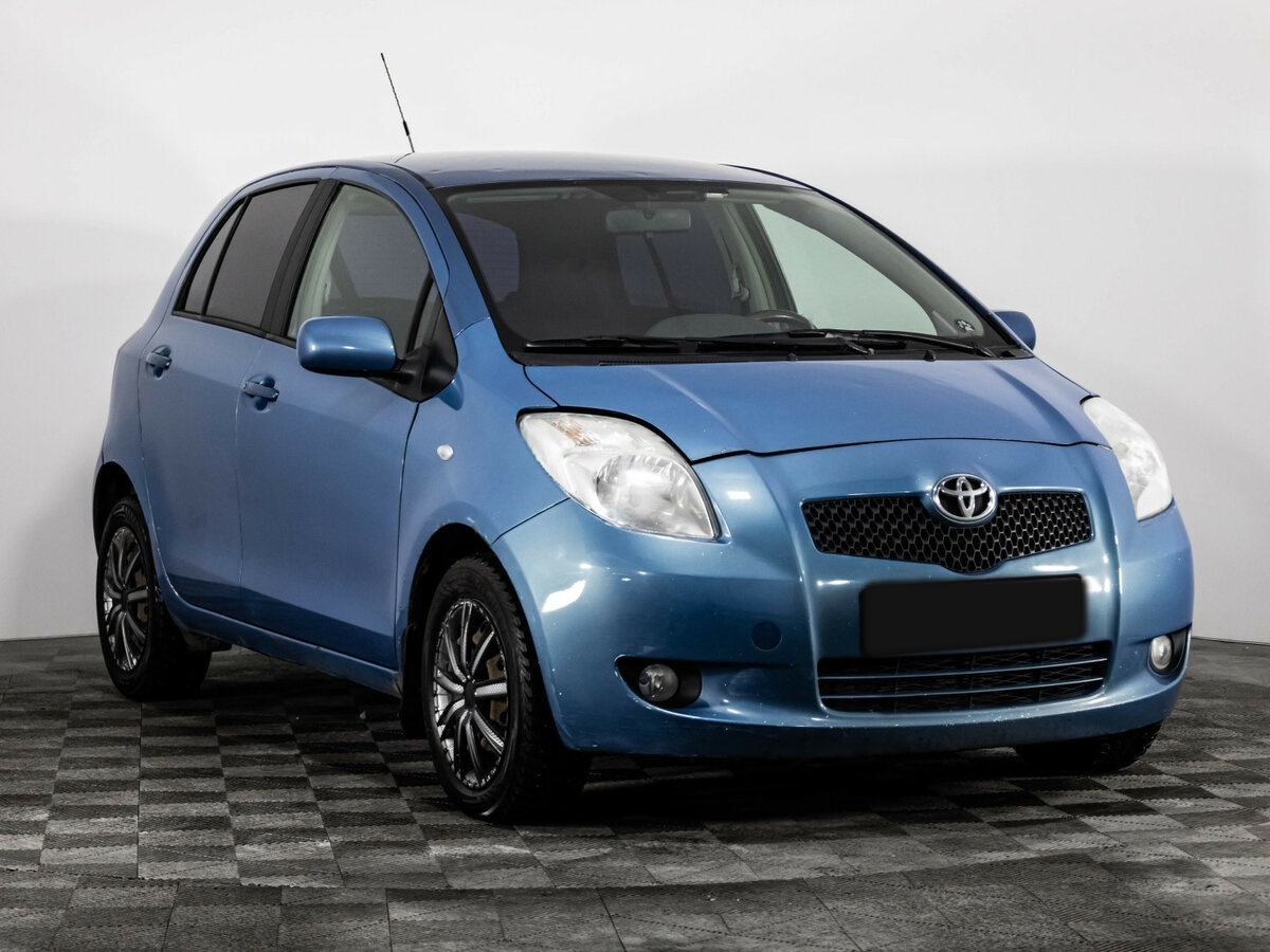 Купить Toyota Yaris с пробегом. Фото: #2