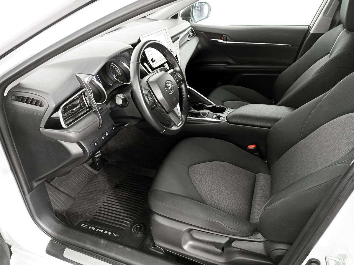 Купить Toyota Camry с пробегом. Фото: #12