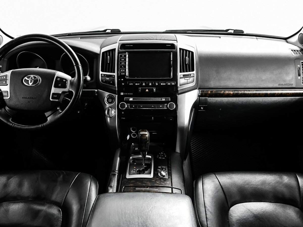 Купить Toyota Land Cruiser с пробегом. Фото: #10