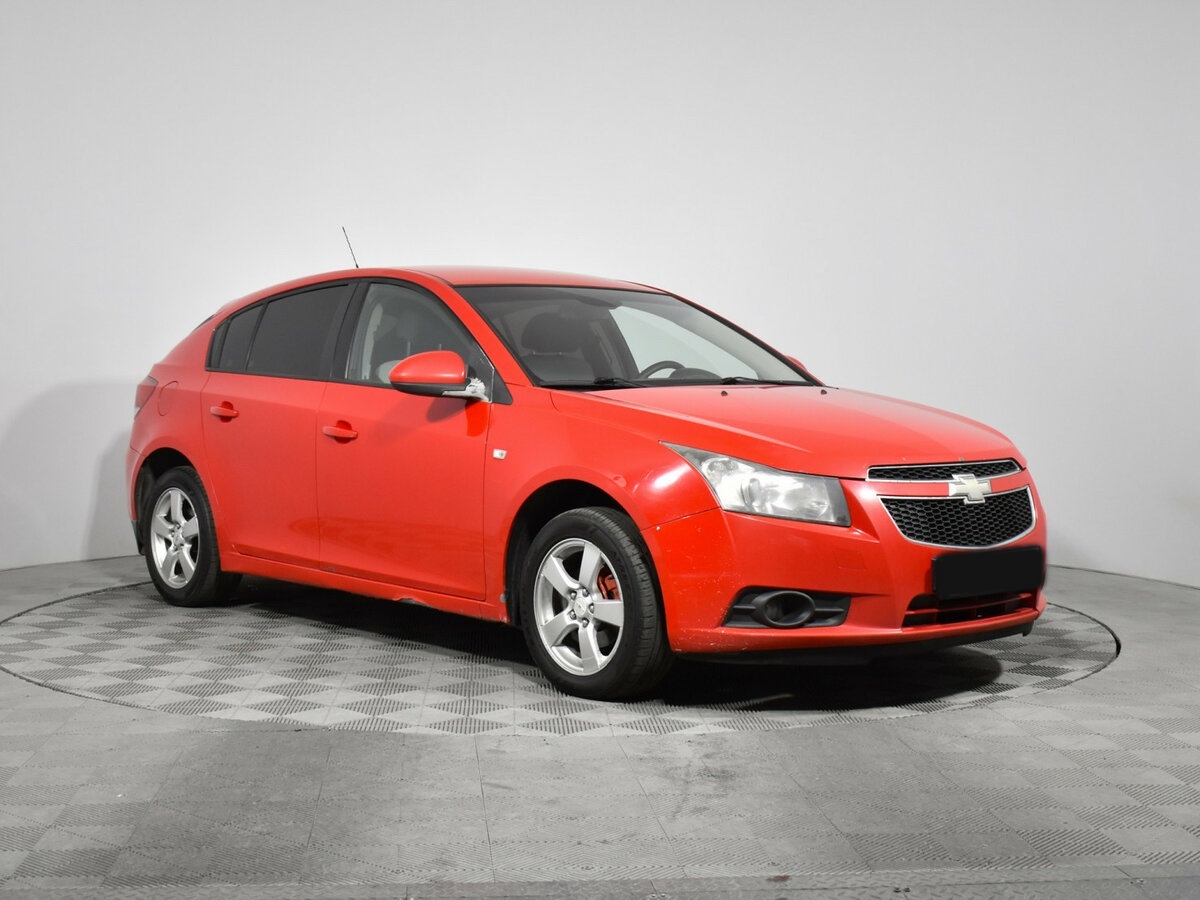 Купить Chevrolet Cruze с пробегом. Фото: #2