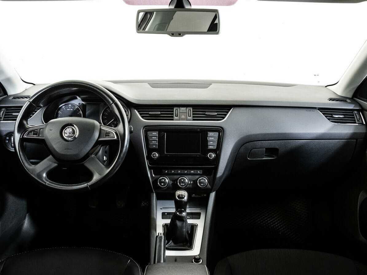 Купить Skoda Octavia с пробегом. Фото: #7