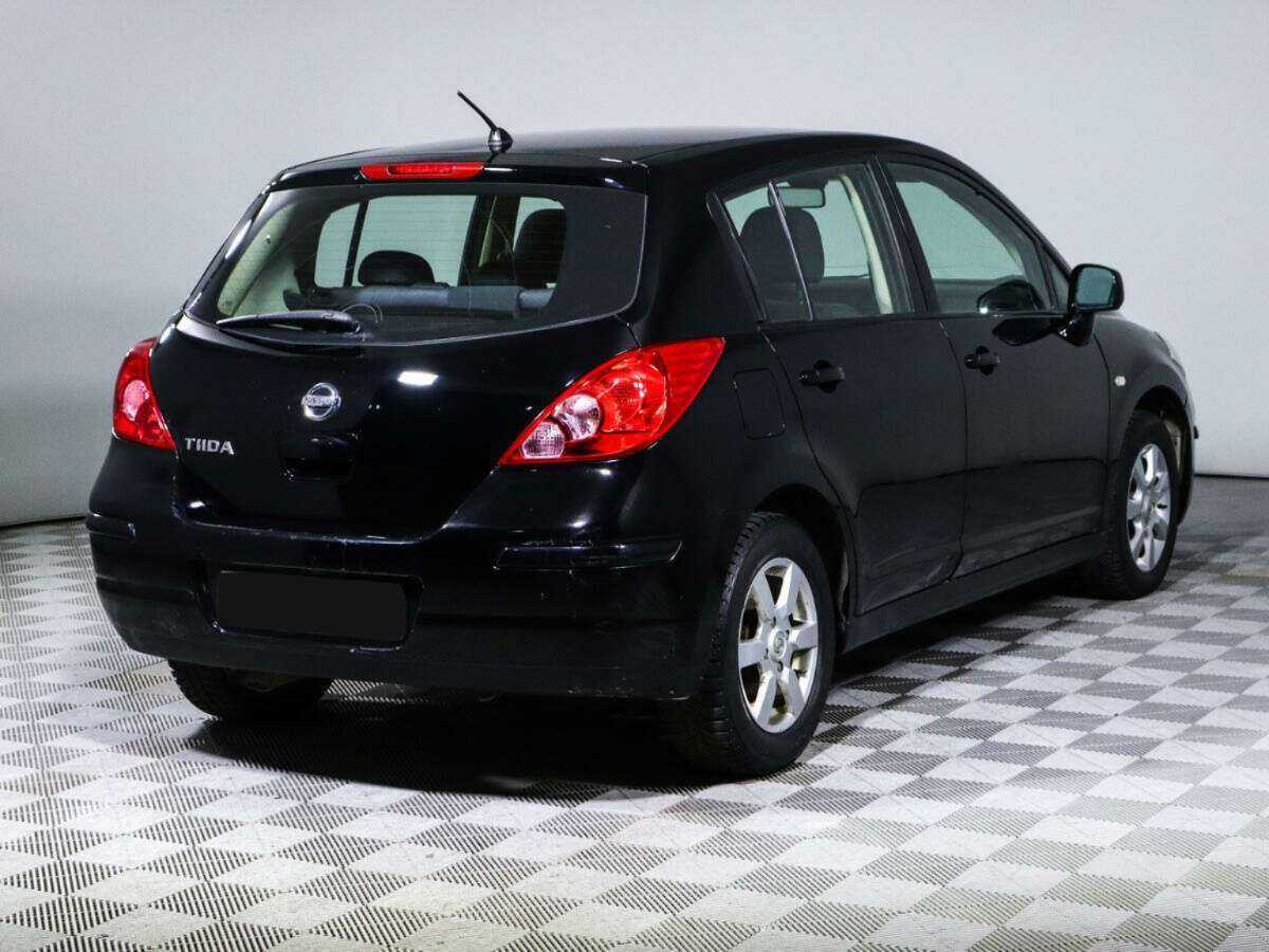 Купить Nissan Tiida с пробегом. Фото: #3