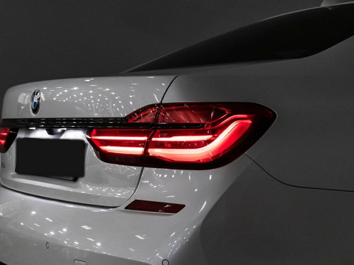 Купить BMW 7 серии с пробегом. Фото: #38