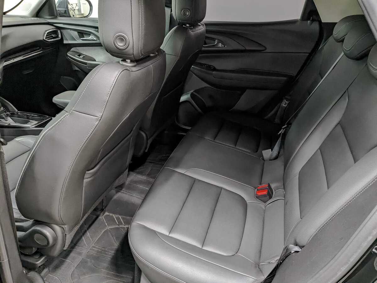 Купить Chevrolet TrailBlazer с пробегом. Фото: #17