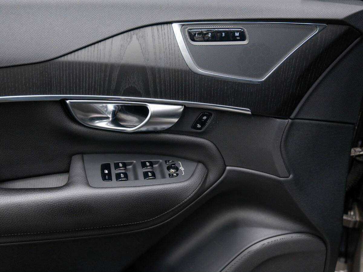 Купить Volvo XC90 с пробегом. Фото: #14
