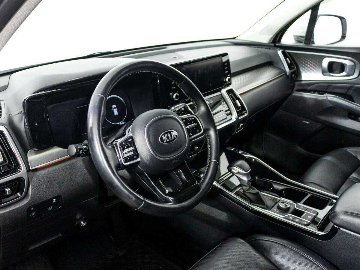 Купить Kia Sorento с пробегом. Фото: #10