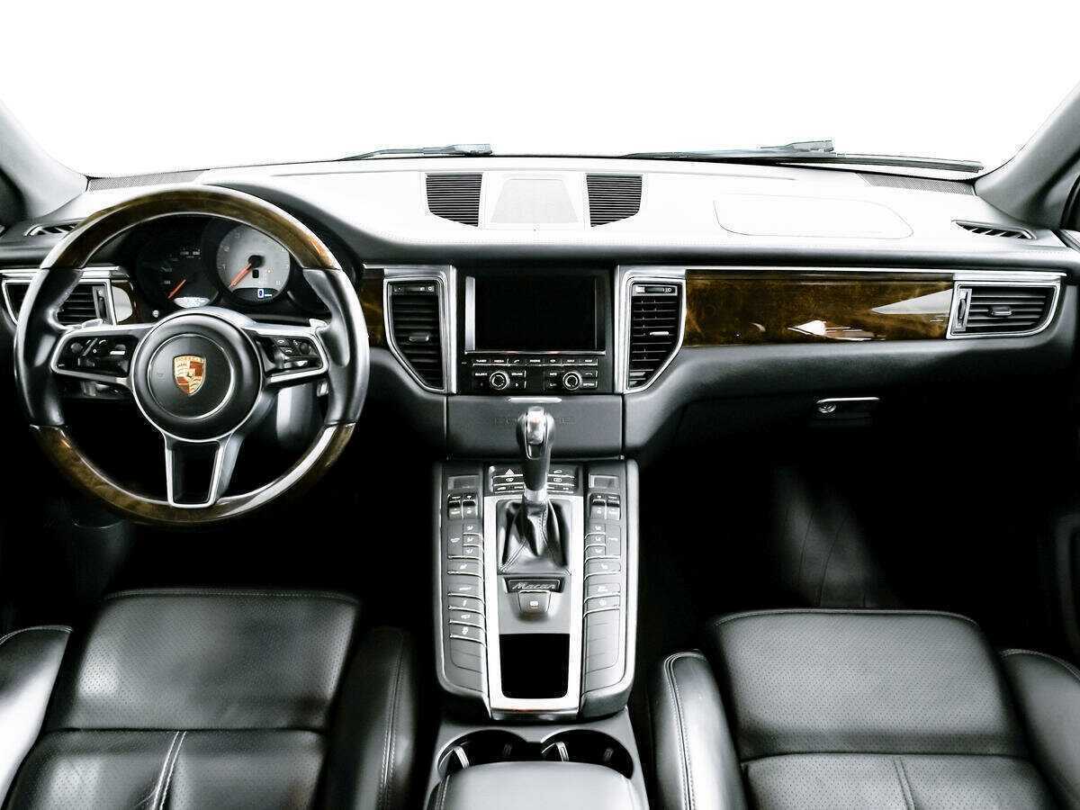 Купить Porsche Macan с пробегом. Фото: #10