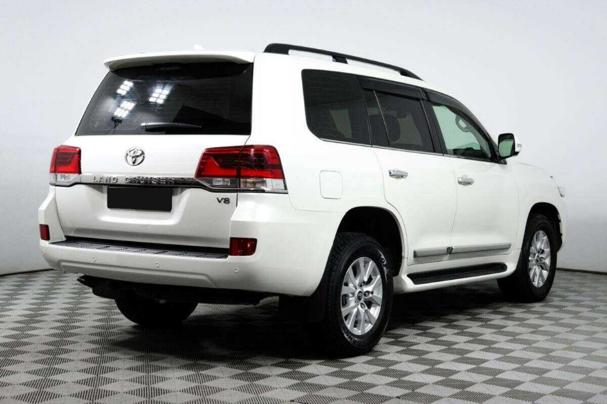 Купить Toyota Land Cruiser с пробегом. Фото: #4