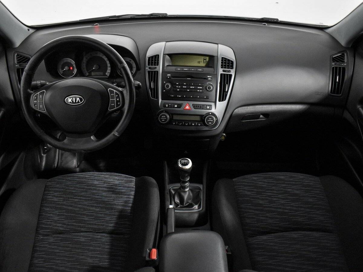 Купить Kia Ceed с пробегом. Фото: #13
