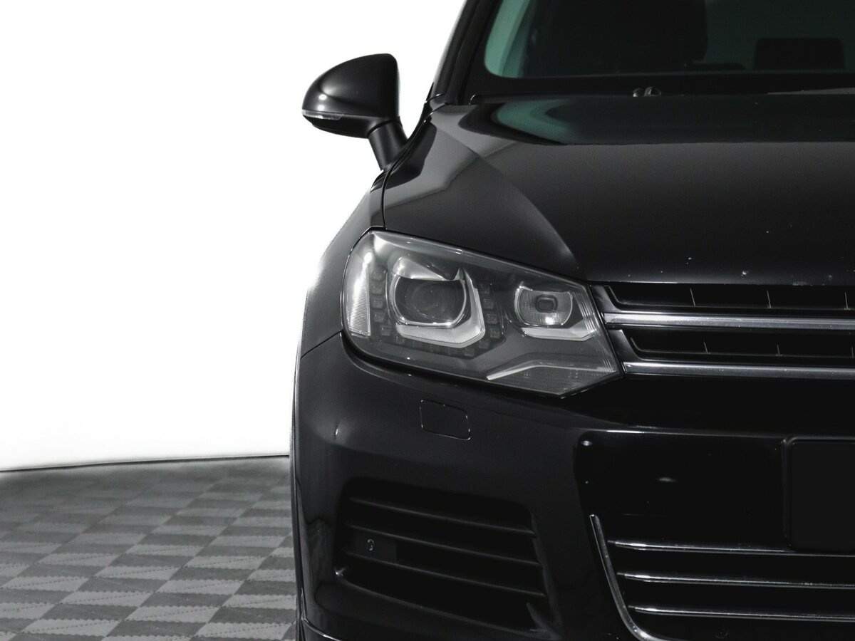 Купить Volkswagen Touareg с пробегом. Фото: #17