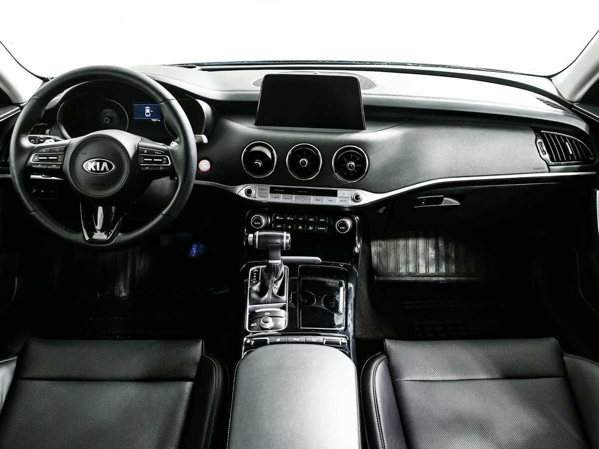 Купить Kia Stinger с пробегом. Фото: #9