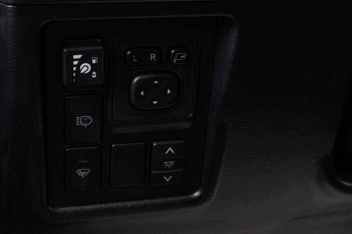Купить Toyota Land Cruiser Prado с пробегом. Фото: #7