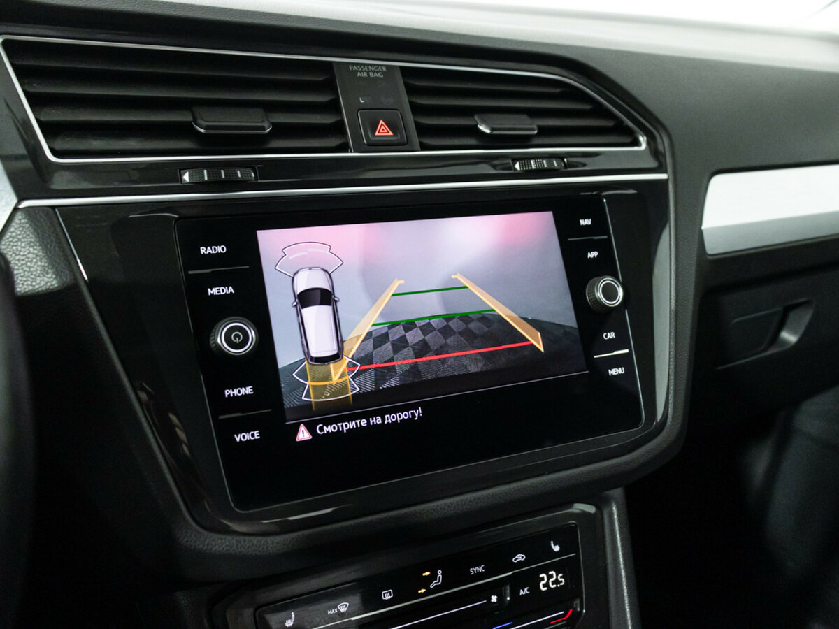 Купить Volkswagen Tiguan с пробегом. Фото: #14
