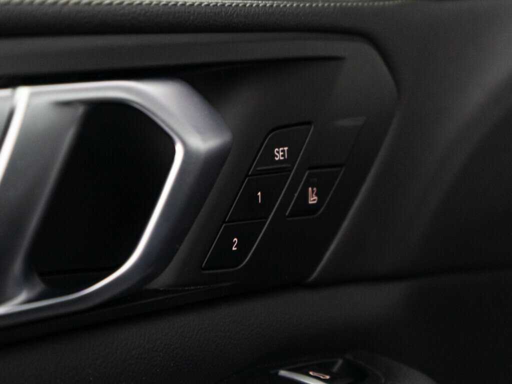 Купить BMW X5 с пробегом. Фото: #17