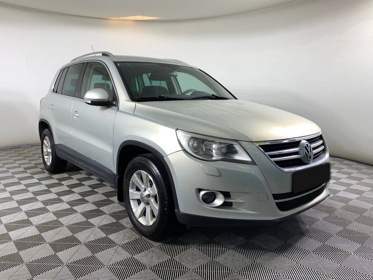 Купить Volkswagen Tiguan с пробегом. Фото: #2