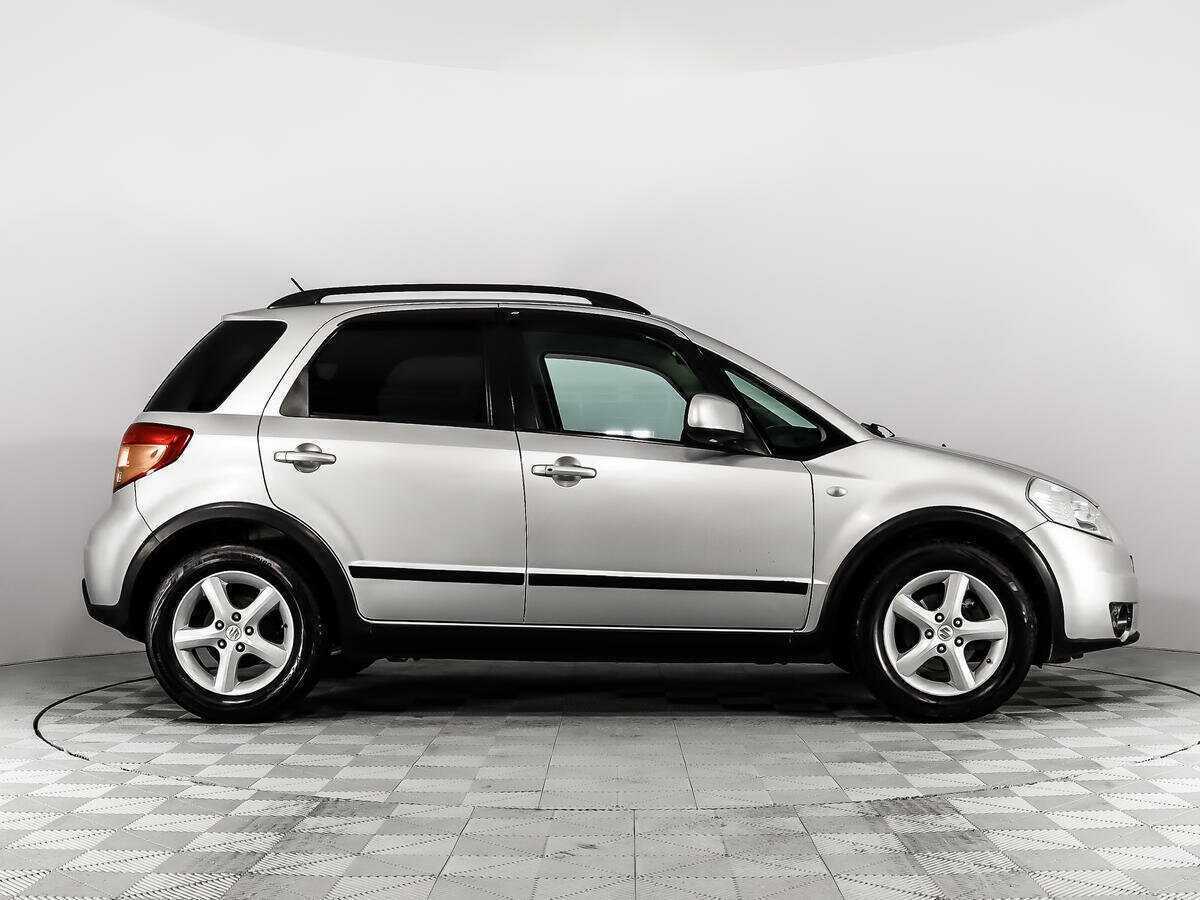 Купить Suzuki SX4 с пробегом. Фото: #3