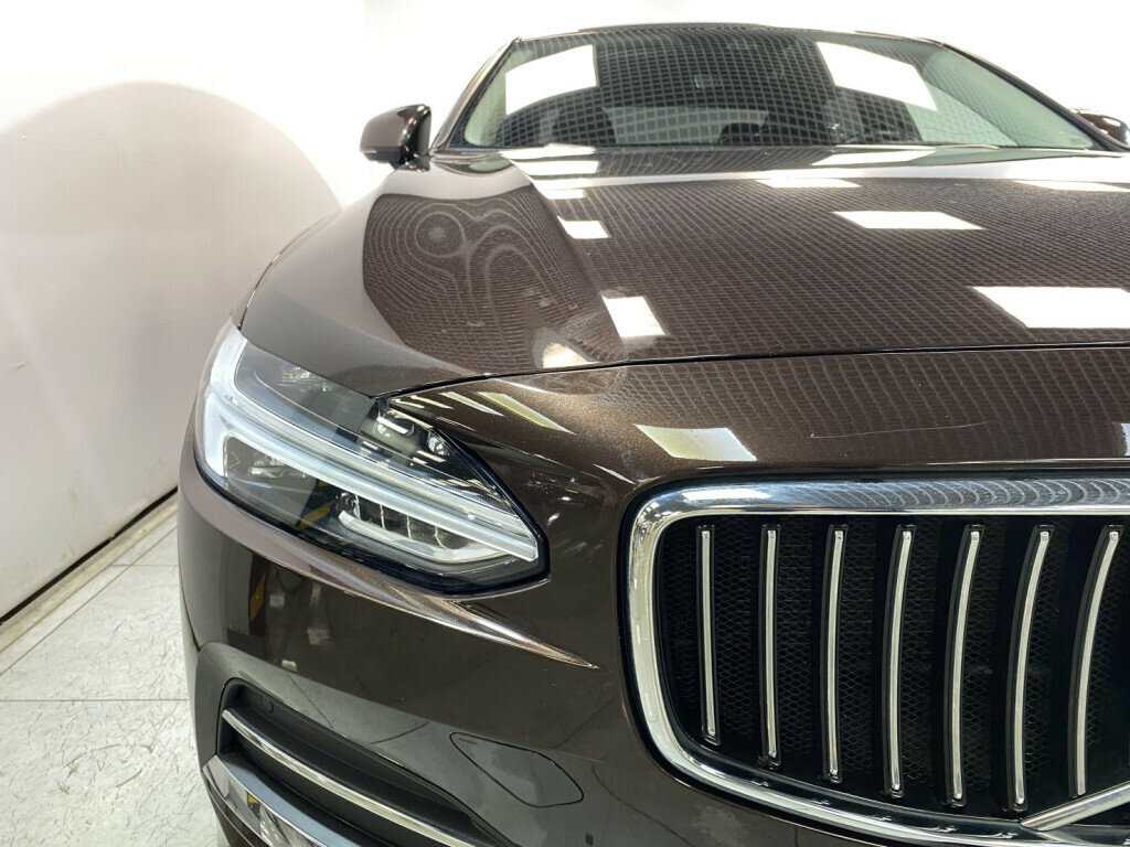 Купить Volvo S90 с пробегом. Фото: #11
