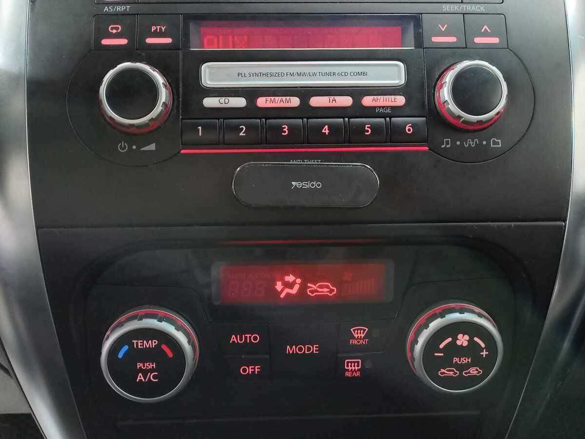 Купить Suzuki SX4 с пробегом. Фото: #11