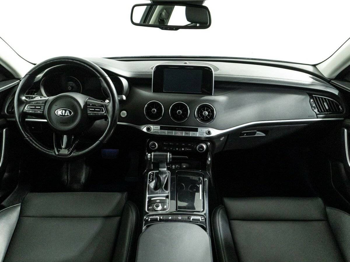Купить Kia Stinger с пробегом. Фото: #12