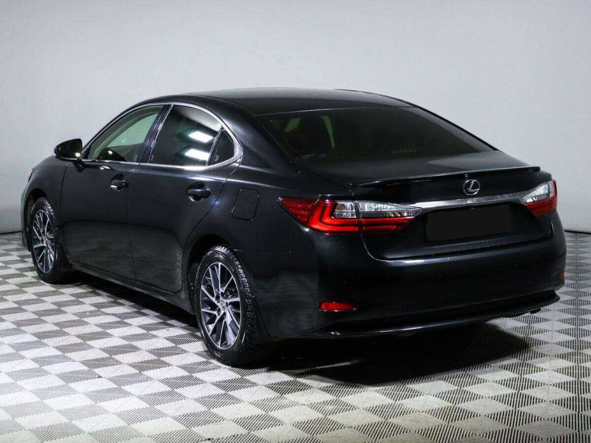 Купить Lexus ES с пробегом. Фото: #4