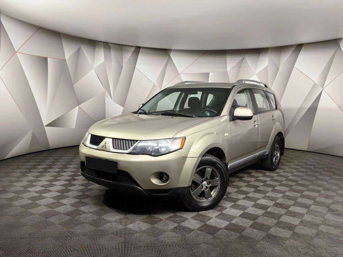 Купить Mitsubishi Outlander с пробегом. Фото: #0