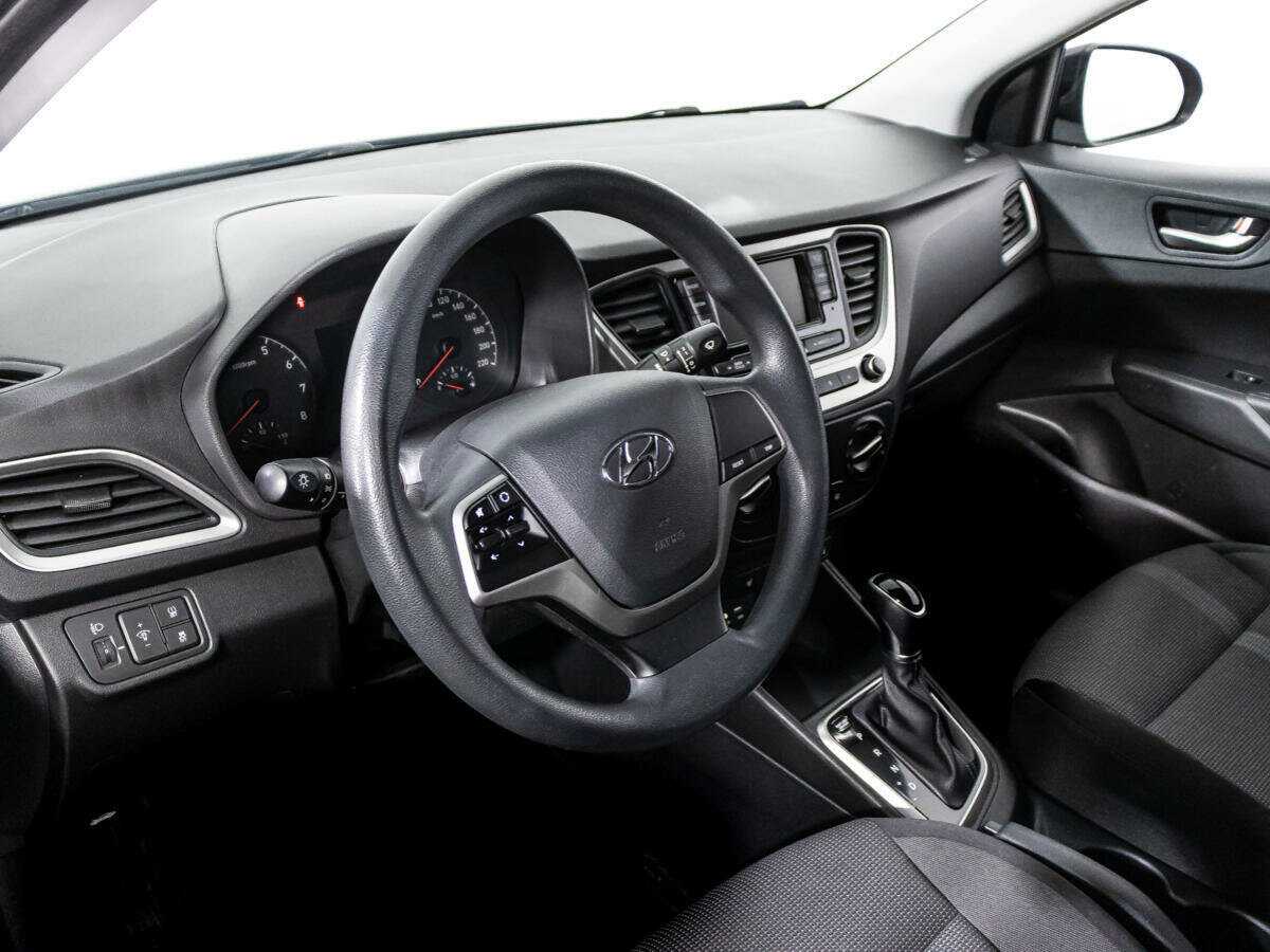 Купить Hyundai Solaris с пробегом. Фото: #10
