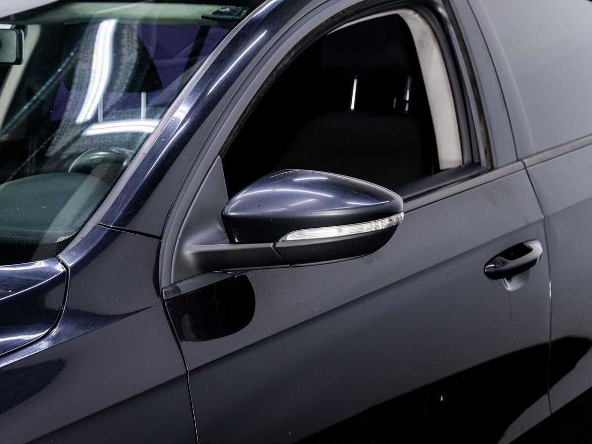 Купить Volkswagen Passat с пробегом. Фото: #7