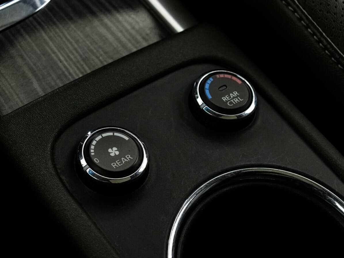 Купить Nissan Pathfinder с пробегом. Фото: #11