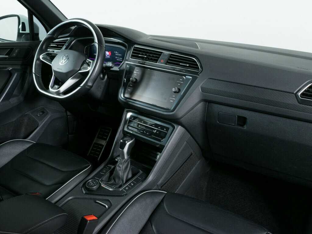 Купить Volkswagen Tiguan с пробегом. Фото: #8