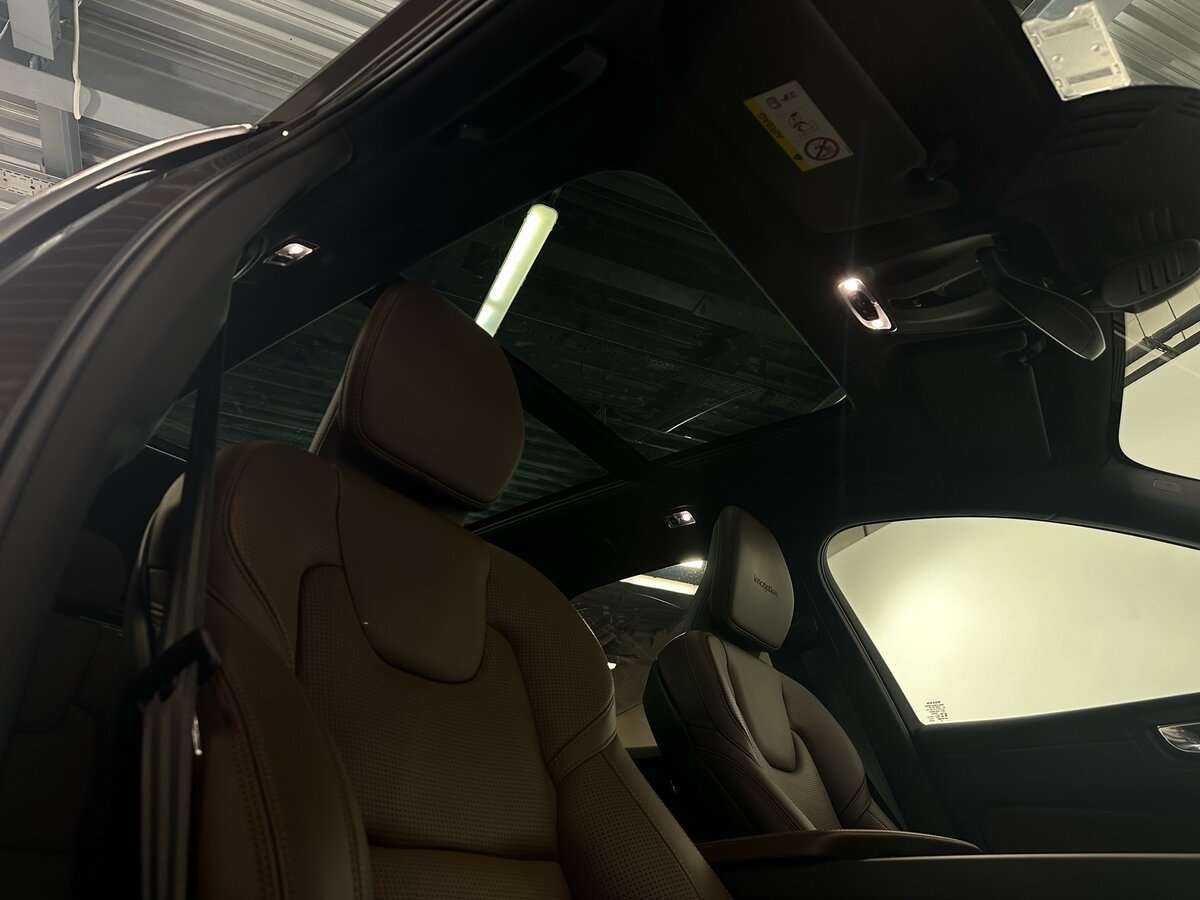 Купить Volvo XC60 с пробегом. Фото: #21