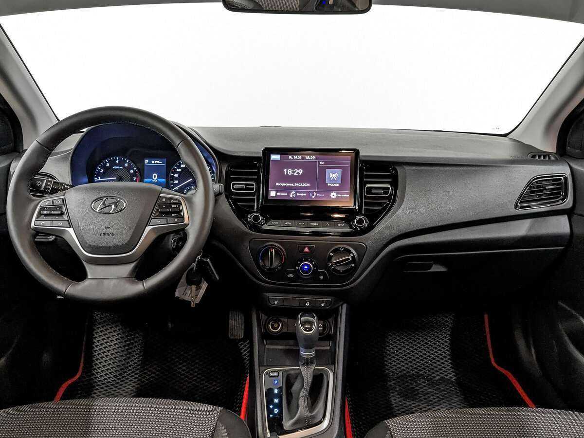 Купить Hyundai Solaris с пробегом. Фото: #9