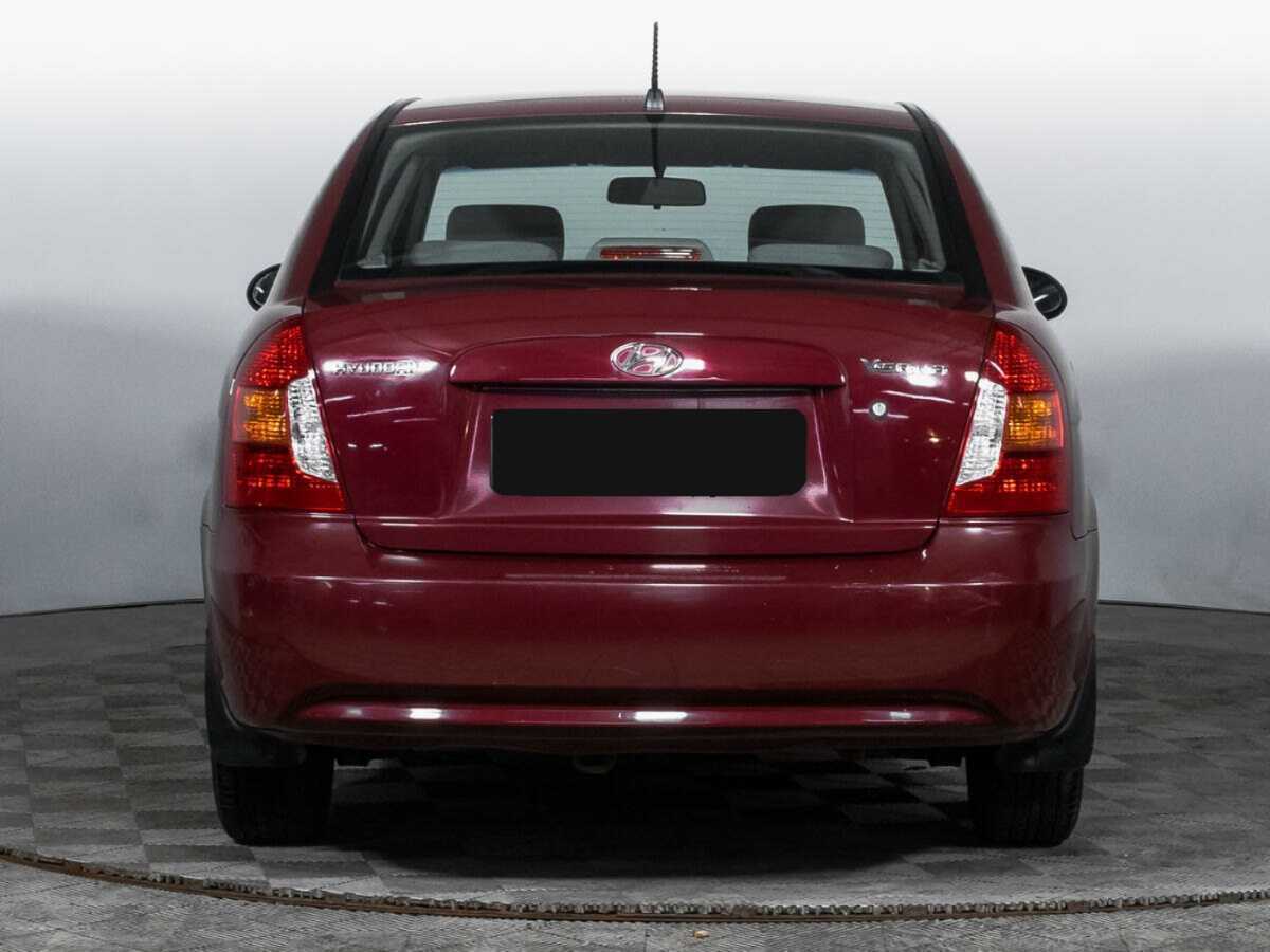 Купить Hyundai Verna с пробегом. Фото: #5