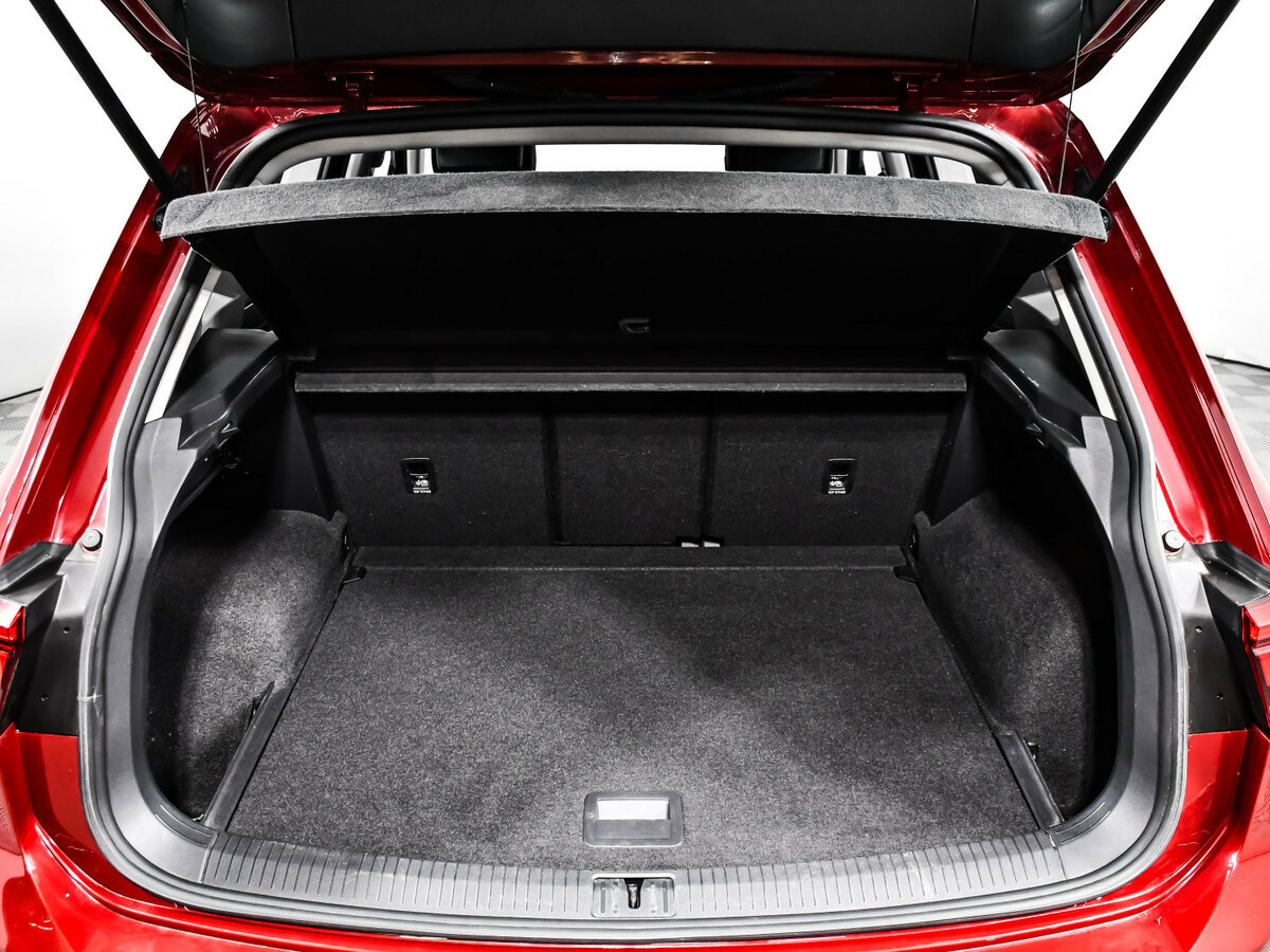 Купить Volkswagen Tiguan с пробегом. Фото: #16